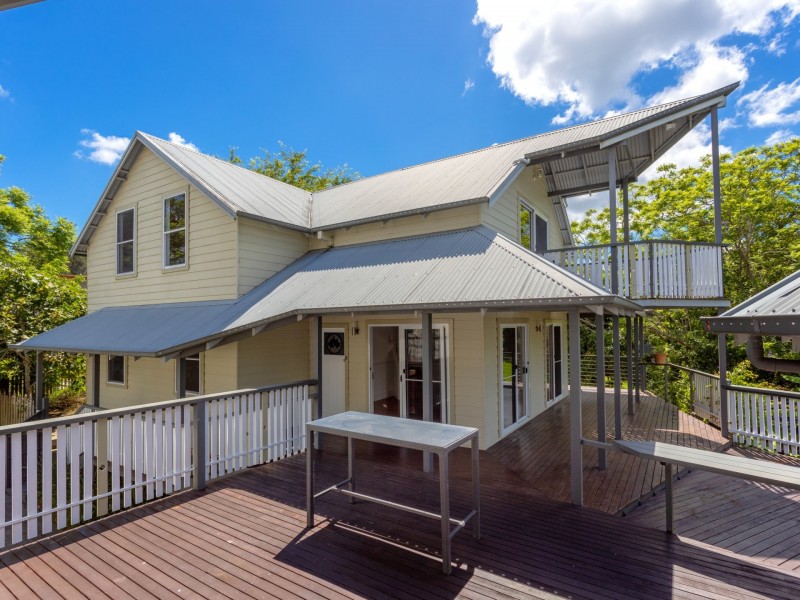 16A Crescent Avenue, Taree NSW 2430