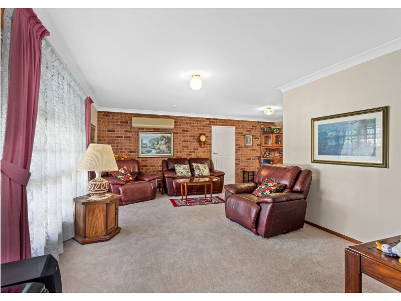 27 Amaroo Drive, Taree NSW 2430