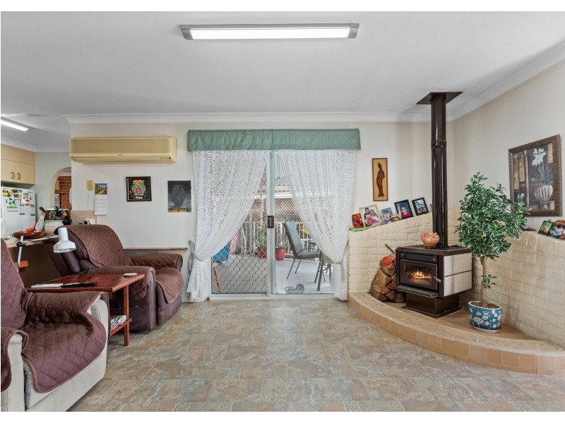 27 Amaroo Drive, Taree NSW 2430