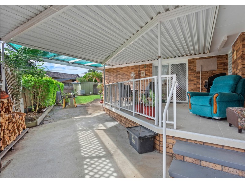 27 Amaroo Drive, Taree NSW 2430