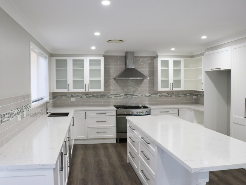 17 Dugdale Avenue, Taree NSW 2430