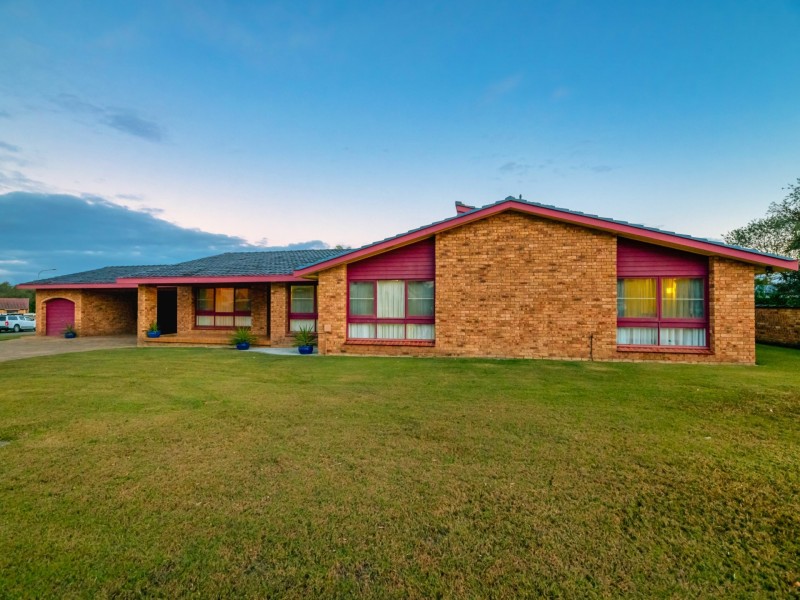 15 Jacaranda Avenue, Taree NSW 2430