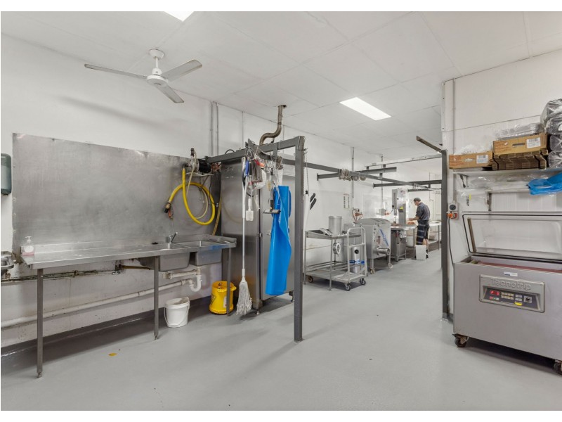Wingham Gourmet Meat & Chicken, Wingham NSW 2429