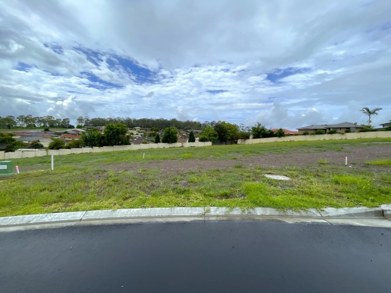 7 Melinga Place, Taree NSW 2430
