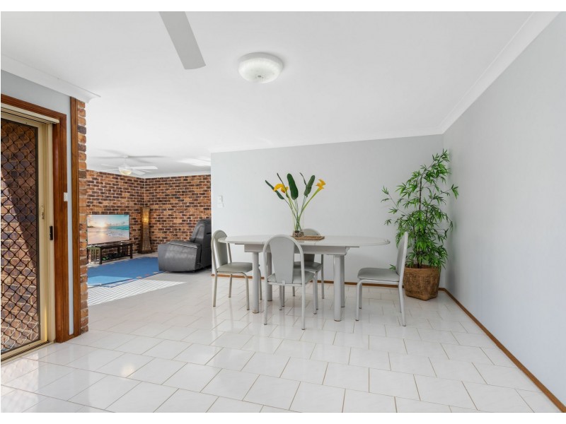 11 Banksia Close, Manning Point NSW 2430