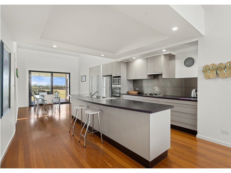 2/38 High Street, Black Head NSW 2430