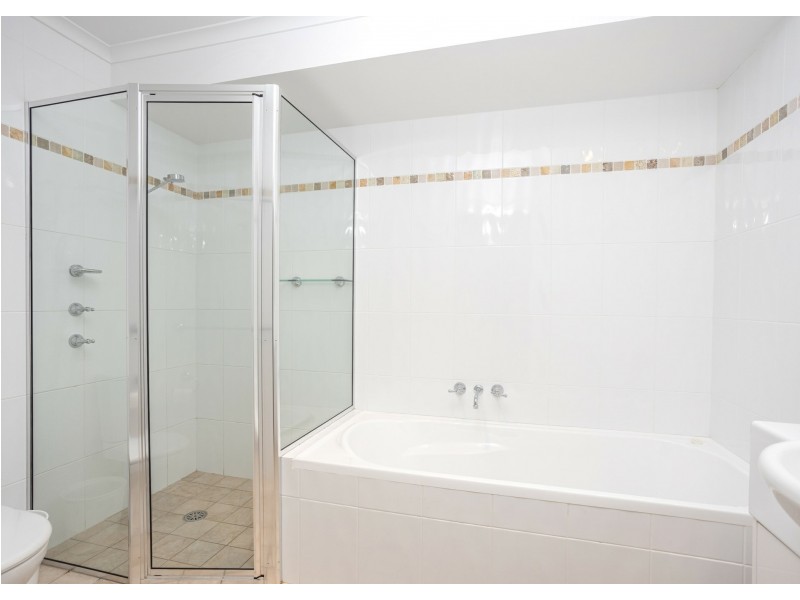 2/38 High Street, Black Head NSW 2430