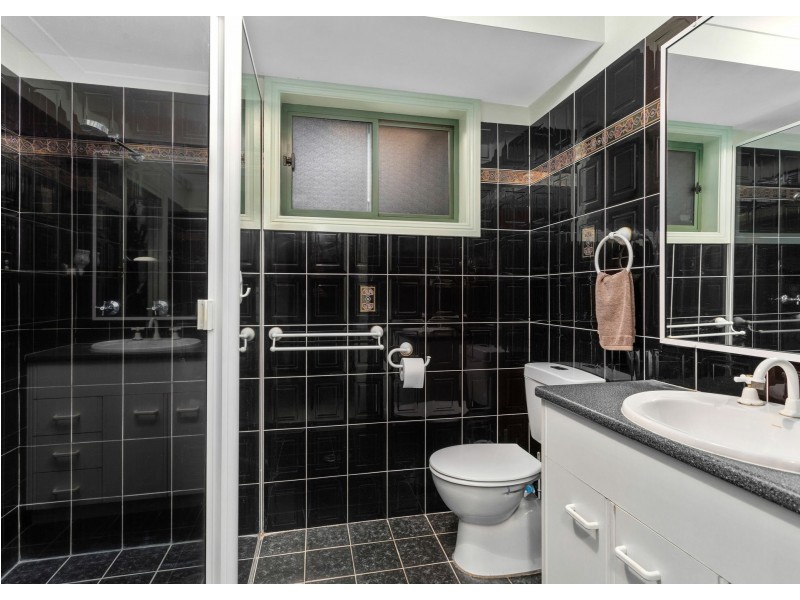 24 Gunbar Road, Taree NSW 2430