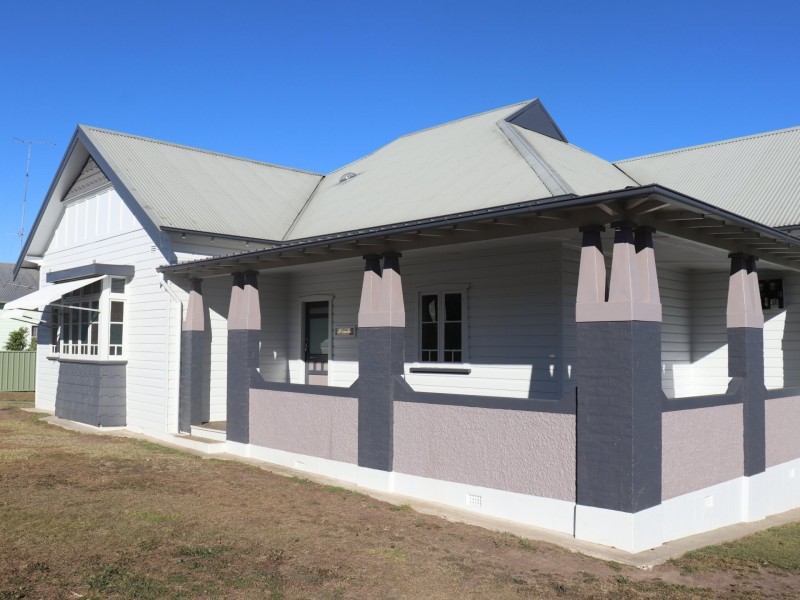 22 Nicoll Street, Taree NSW 2430