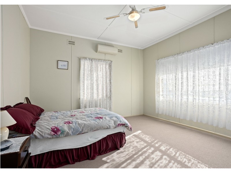 24 Stevenson Street, Taree NSW 2430