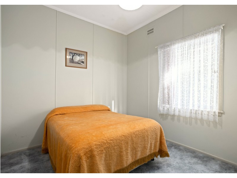 24 Stevenson Street, Taree NSW 2430