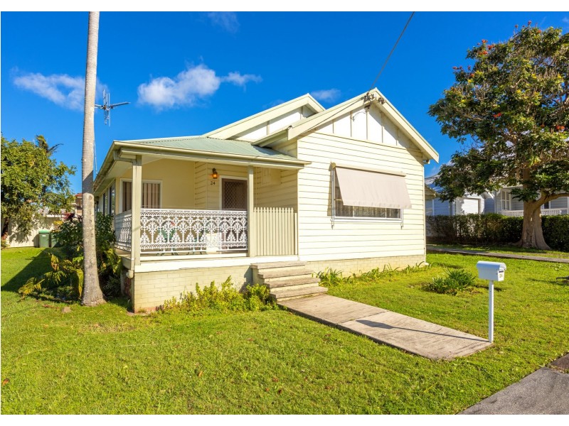 24 Stevenson Street, Taree NSW 2430