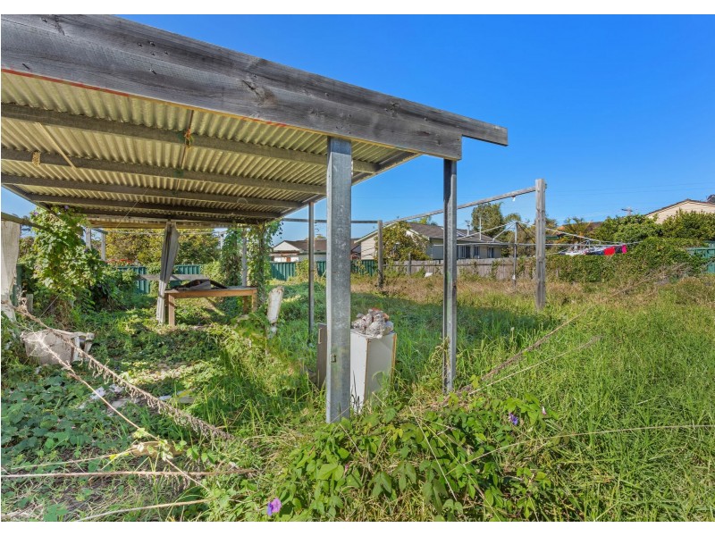 1 Valerie Street, Taree NSW 2430