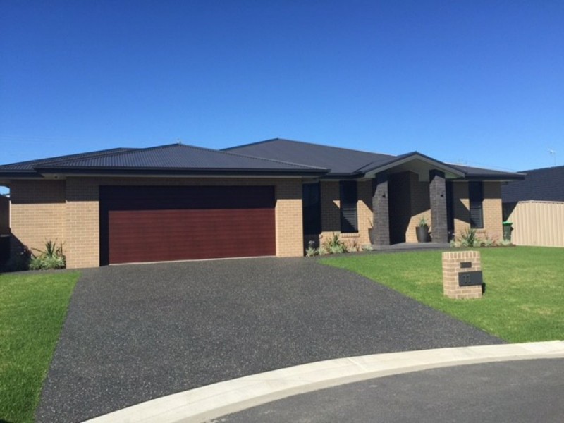 11 Stirling Place, Taree NSW 2430