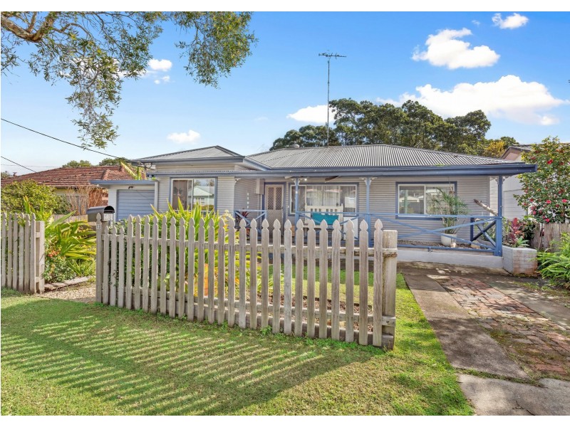 13 Bayview Crescent, Taree NSW 2430