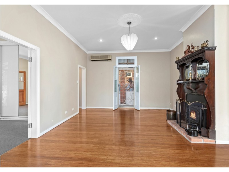 18 Alban Street, Taree NSW 2430