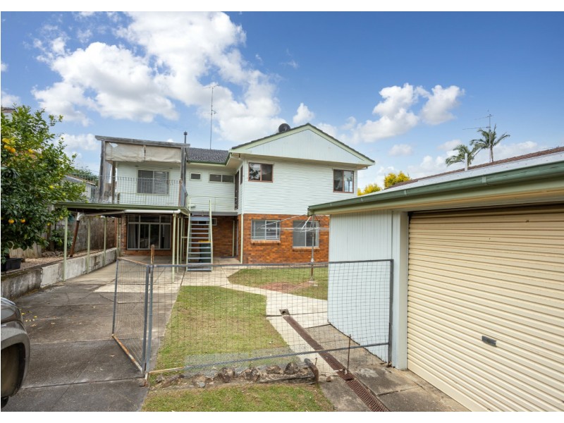 4 West End Avenue, Taree NSW 2430