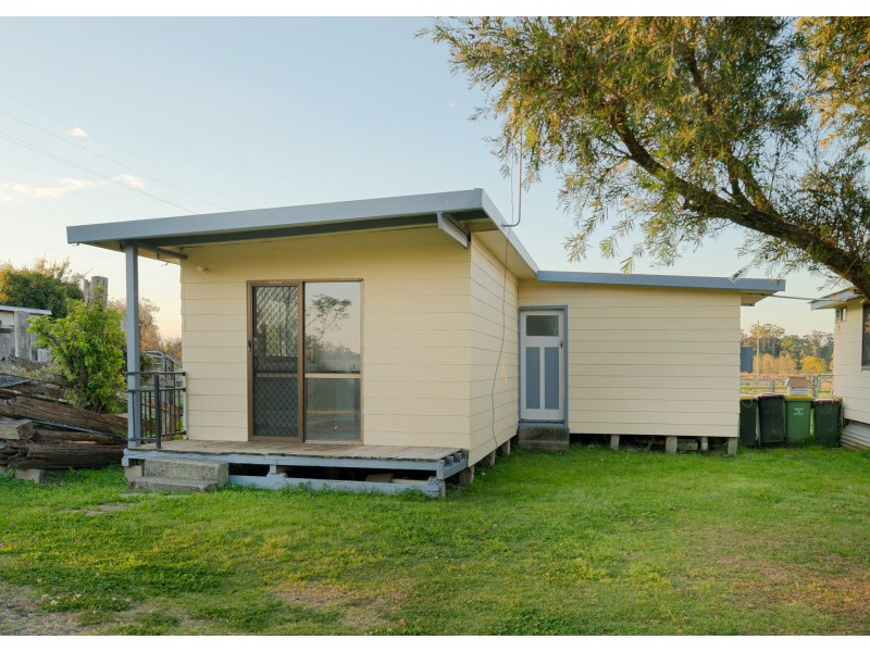 1/4 Wharf Road, Coopernook NSW 2426