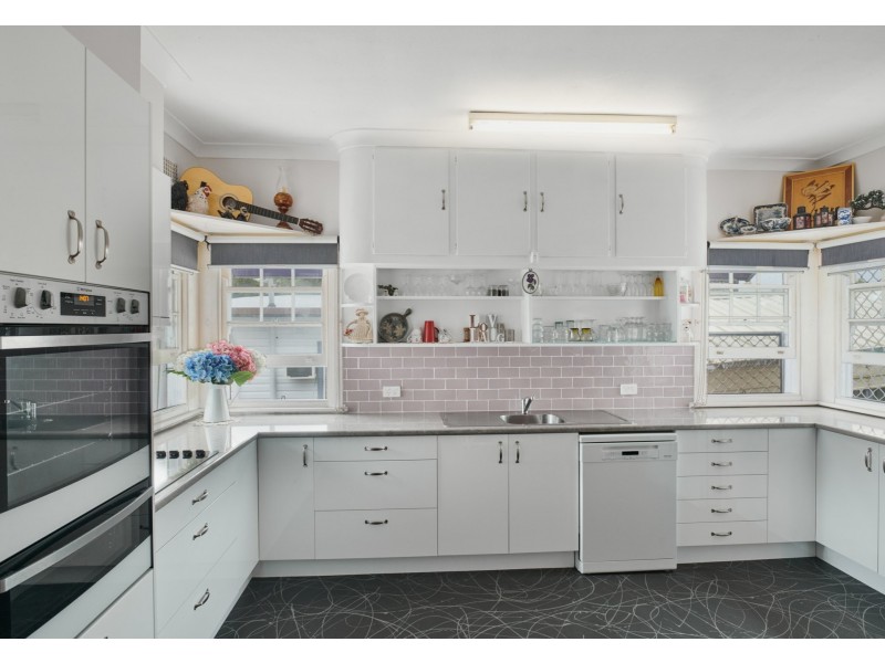 38 Crescent Avenue, Taree NSW 2430