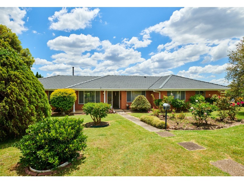 2 Toona Close, Taree NSW 2430