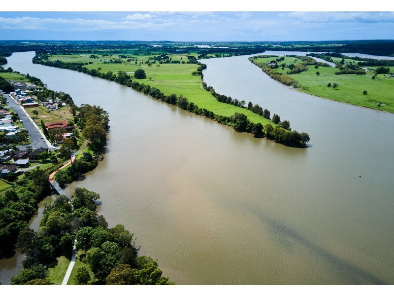 38 Crescent Avenue, Taree NSW 2430