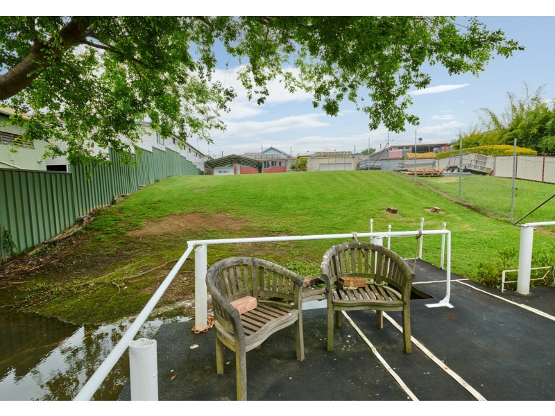 38 Crescent Avenue, Taree NSW 2430