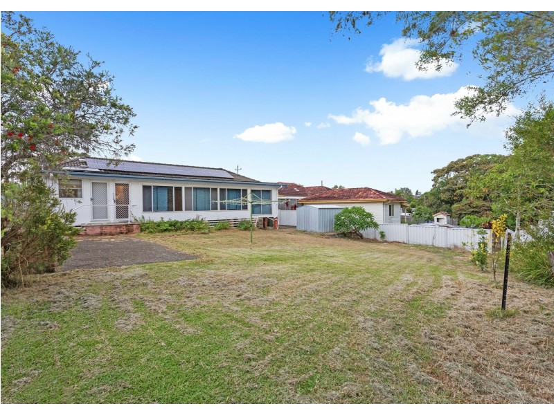 3 Bayview Crescent, Taree NSW 2430