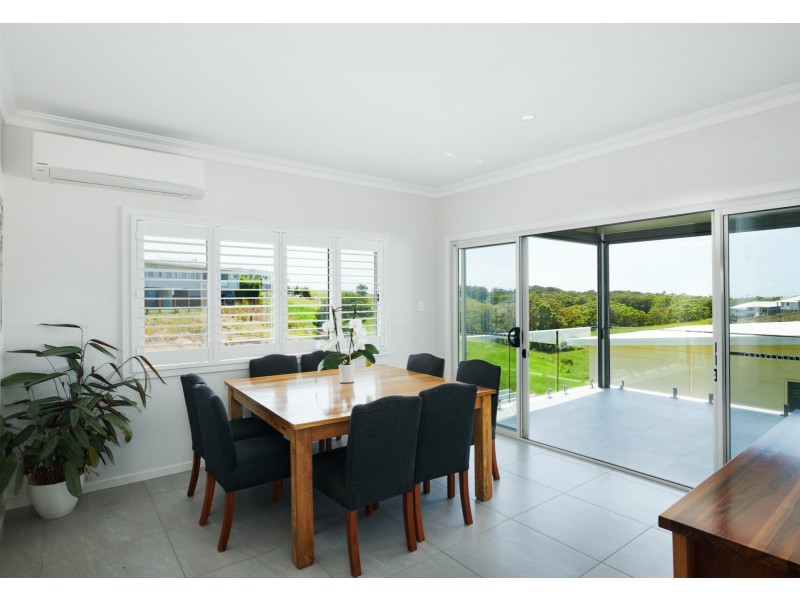 6 Eastern Valley Way, Tallwoods Village NSW 2430