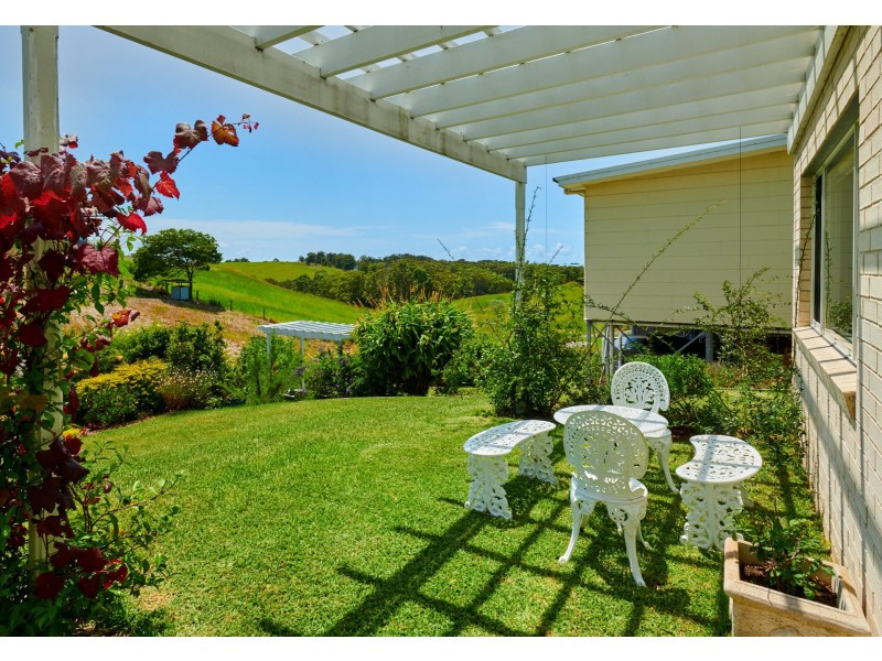 6 Eastern Valley Way, Tallwoods Village NSW 2430