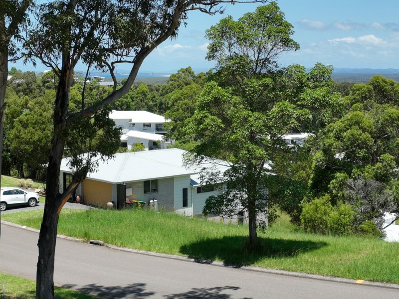 72 Coastal View Drive, Tallwoods Village NSW 2430