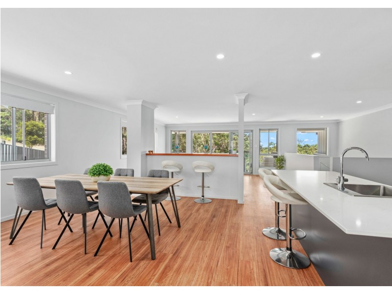 8 The Fairway, Tallwoods Village NSW 2430