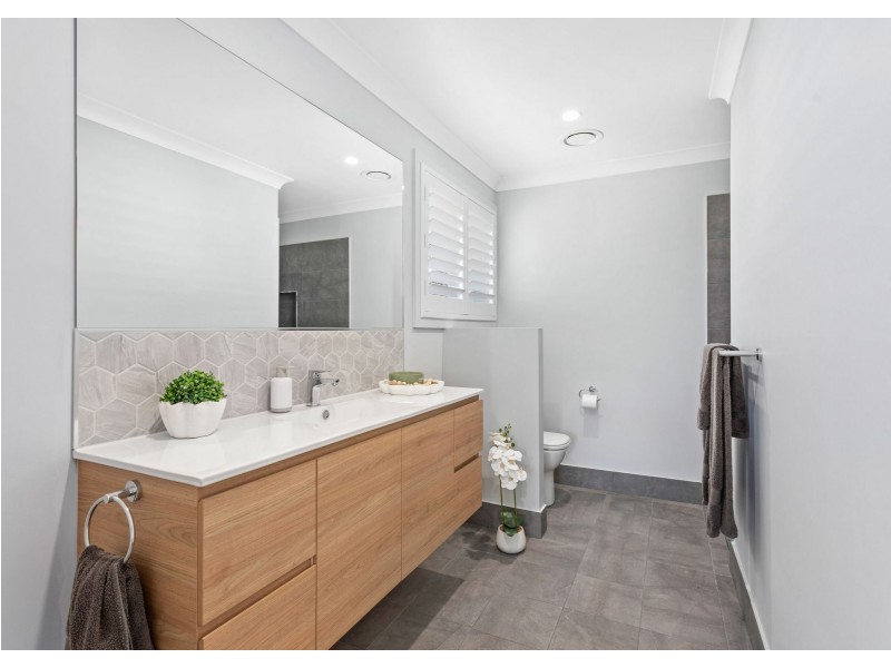 8 The Fairway, Tallwoods Village NSW 2430