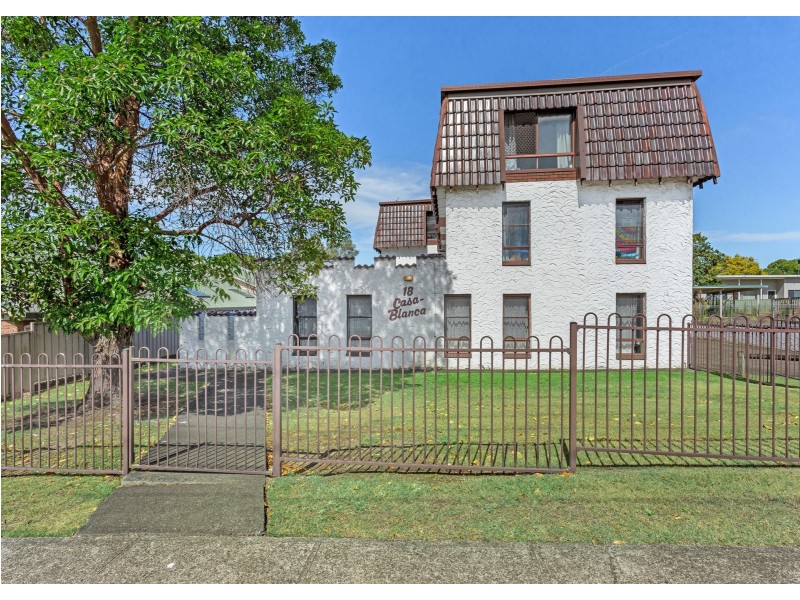 4/18 Commerce Street, Taree NSW 2430