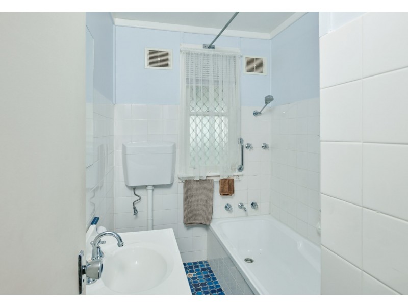 25 Mudford Street, Taree NSW 2430