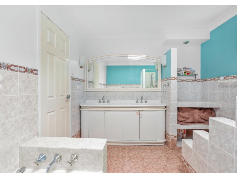 42 Cowan Road, Taree NSW 2430