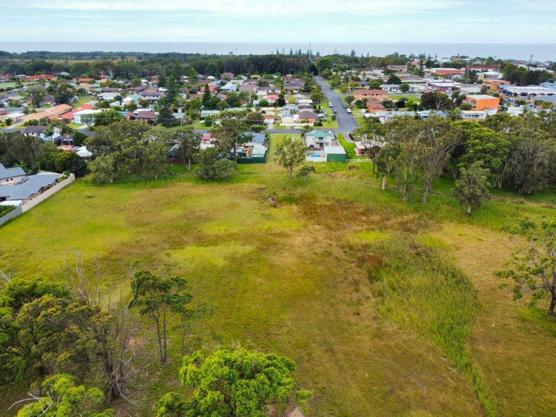 214 Medowie Estate, Old Bar NSW 2430