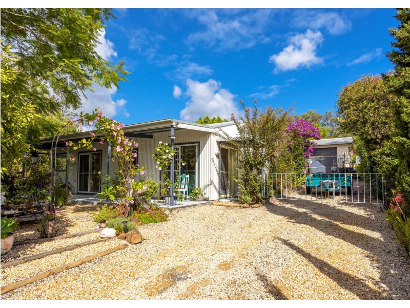 5 Carmichael Lane, Tinonee NSW 2430