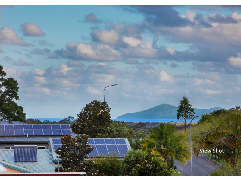 47 Hilltop Parkway, Tallwoods Village NSW 2430