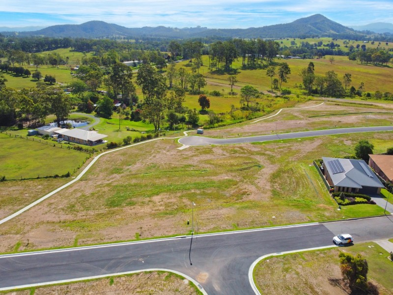 25 Ellenora Circuit, Wingham NSW 2429