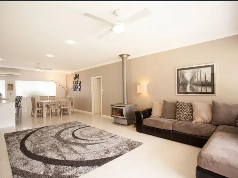 213 Tallwood Drive, Tallwoods Village NSW 2430