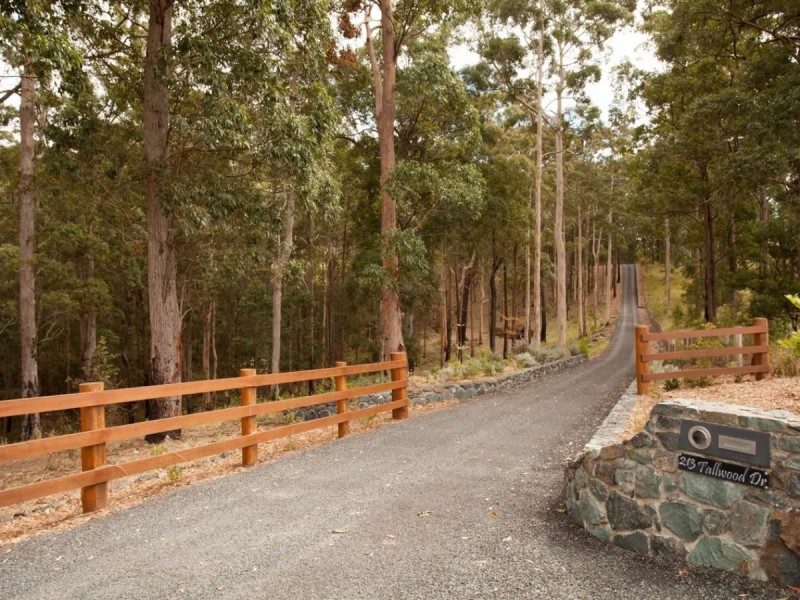 213 Tallwood Drive, Tallwoods Village NSW 2430