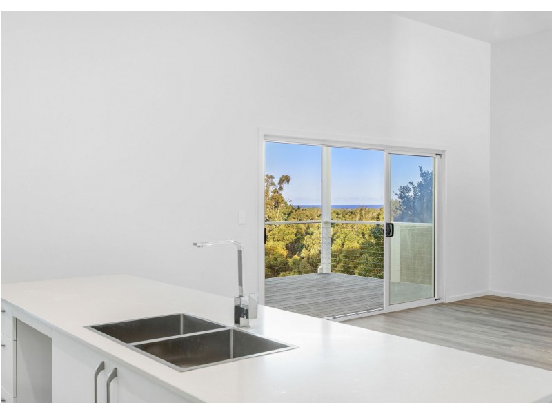 13 Lake View Way, Tallwoods Village NSW 2430