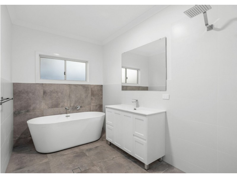 13 Lake View Way, Tallwoods Village NSW 2430