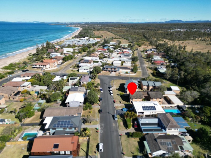 1/45 Hall Street, Old Bar NSW 2430