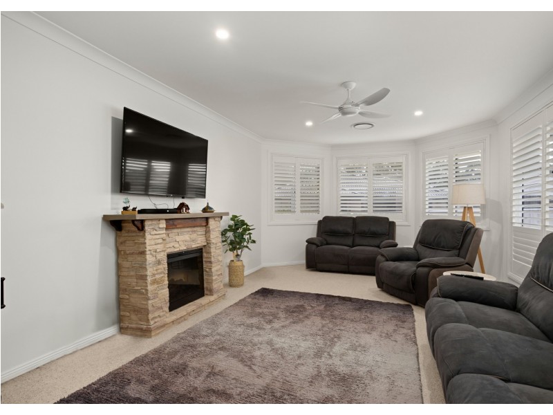 6 Sundara Close, Taree NSW 2430