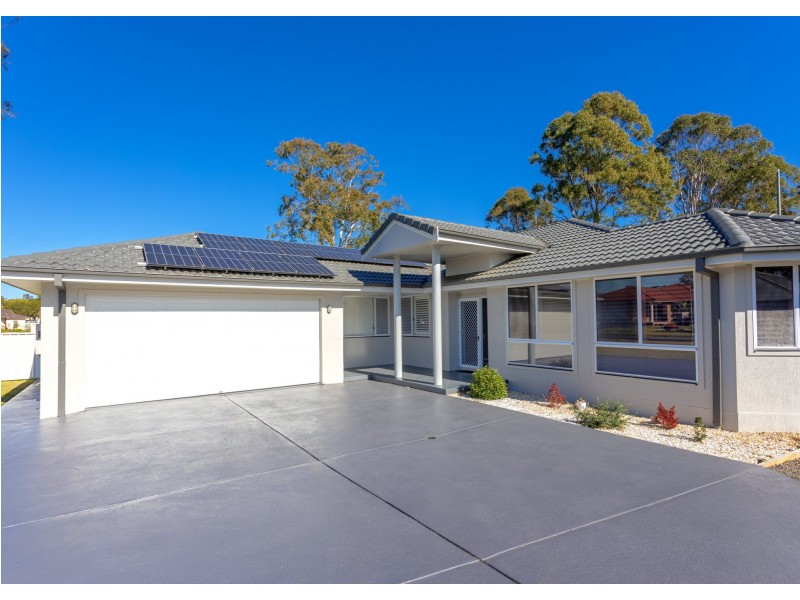 6 Sundara Close, Taree NSW 2430