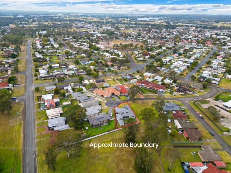 6 Sundara Close, Taree NSW 2430