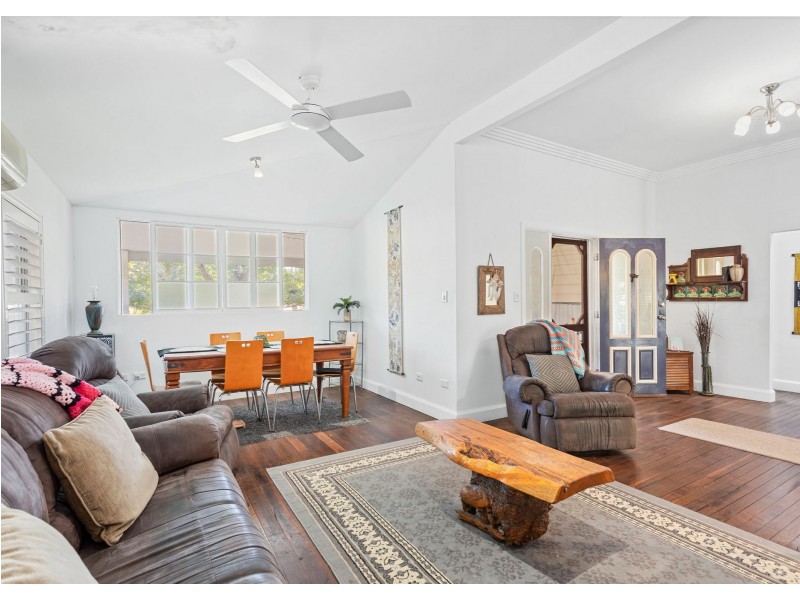 10 Station Street, Johns River NSW 2443