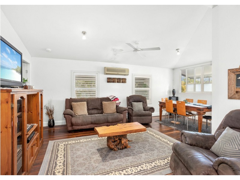 10 Station Street, Johns River NSW 2443