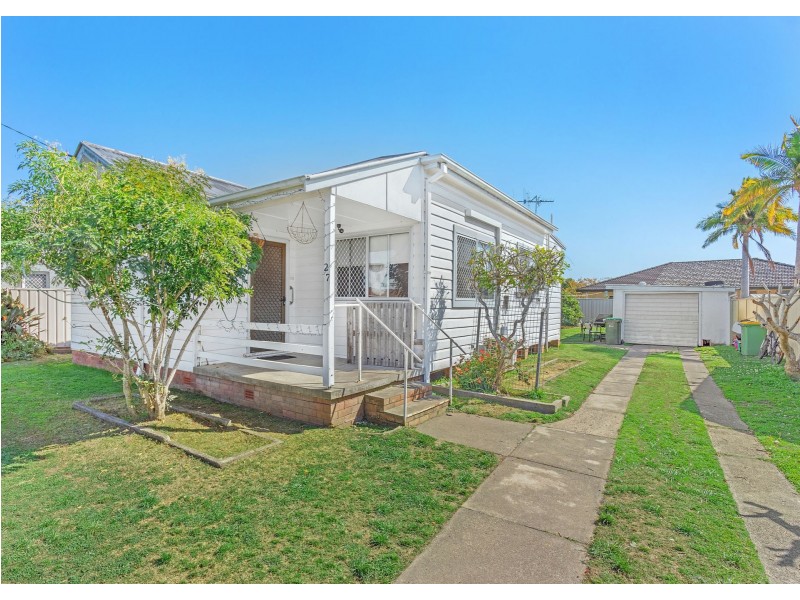 27 Dolphin Avenue, Taree NSW 2430